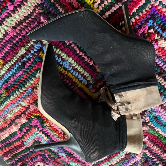 Christian Dior boots. Suede & Resille.Size 40 but equivalent to 39. Heel 10 cm - Picture 5 of 7